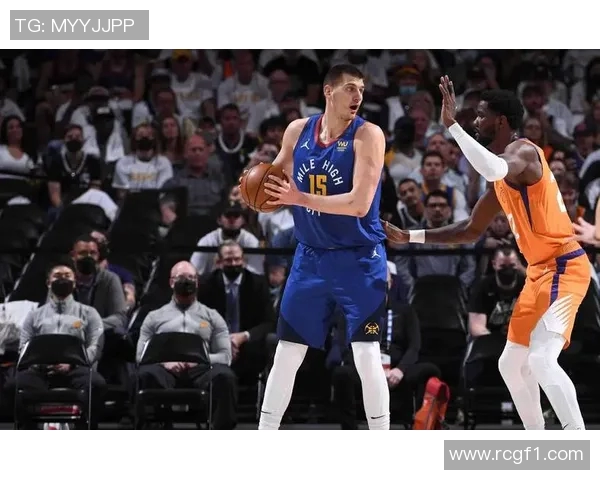 瓦兰登场能否让你放松心情约基奇回应休息无处可寻